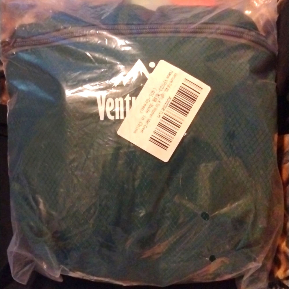 Venture Pal Backpack - Picture 6 of 7